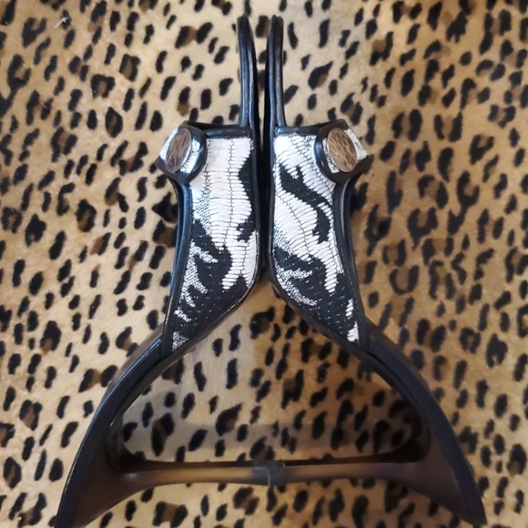 ST. JOHN Black/White/Silver Stilletto Mule S 8 - Picture 9 of 16